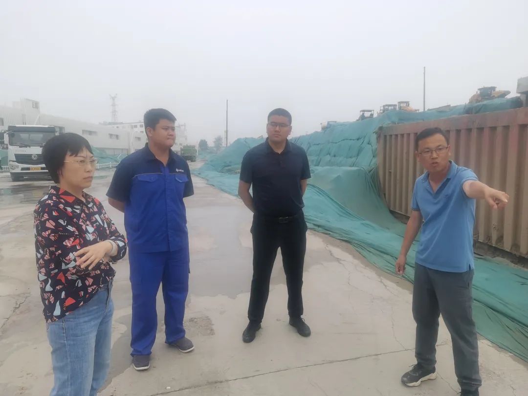 交投集團組織召開大氣污染防治工作現(xiàn)場調(diào)度會